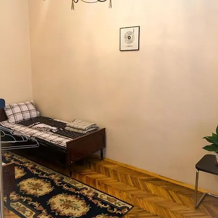 Mitskevycha Square Apartment- At The Center Of Lejlighed