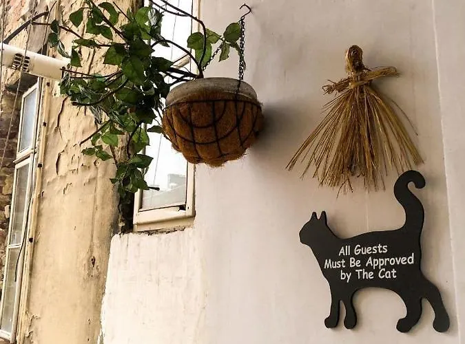 Mitskevycha Square Apartment- At The Center Of إلفيف